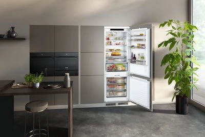 Frigorífico Liebherr integrado en cocina moderna